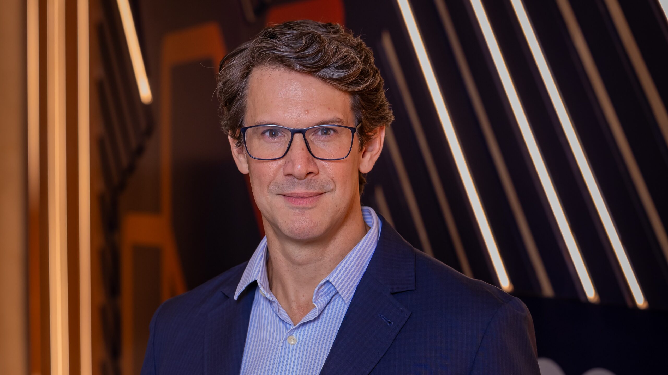 NUMEN RETRATOS -21-04-300 dpi-638